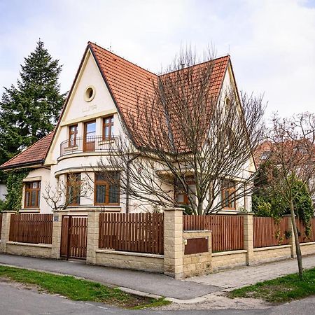Vila Lumir Podebrady Luaran gambar