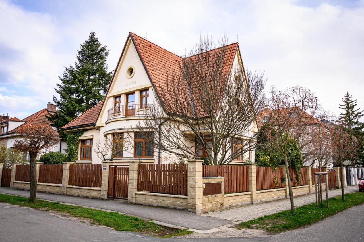 Vila Lumir Podebrady Luaran gambar
