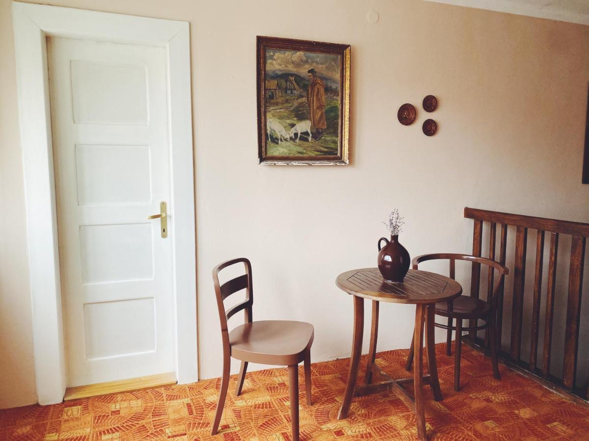 Vila Lumir Podebrady Luaran gambar